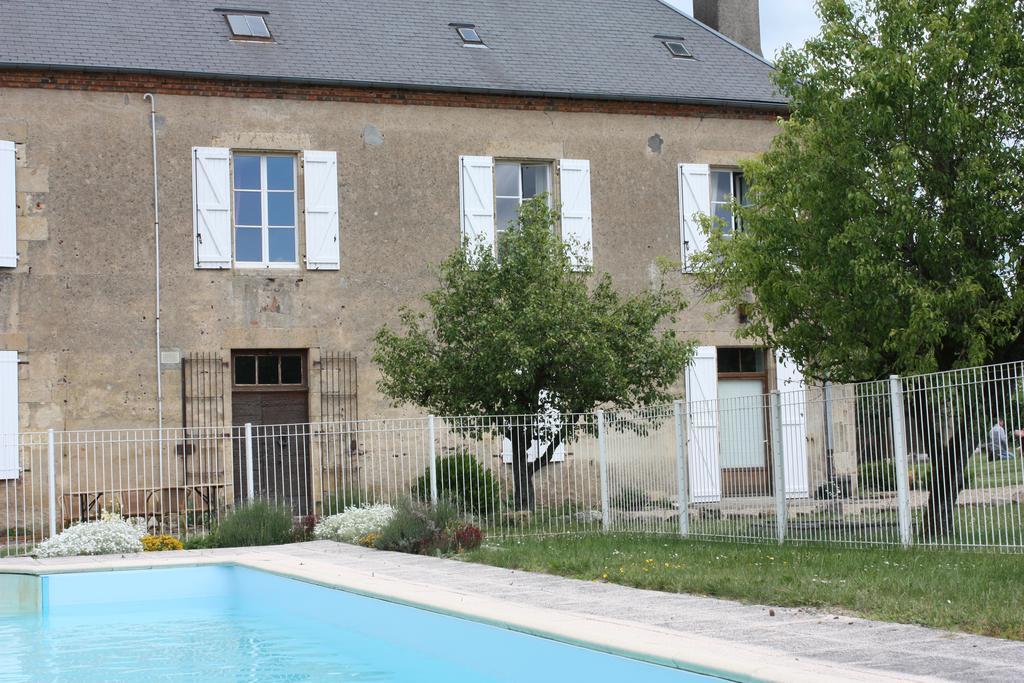 Château Latour Fours (Nievre) Exterior foto