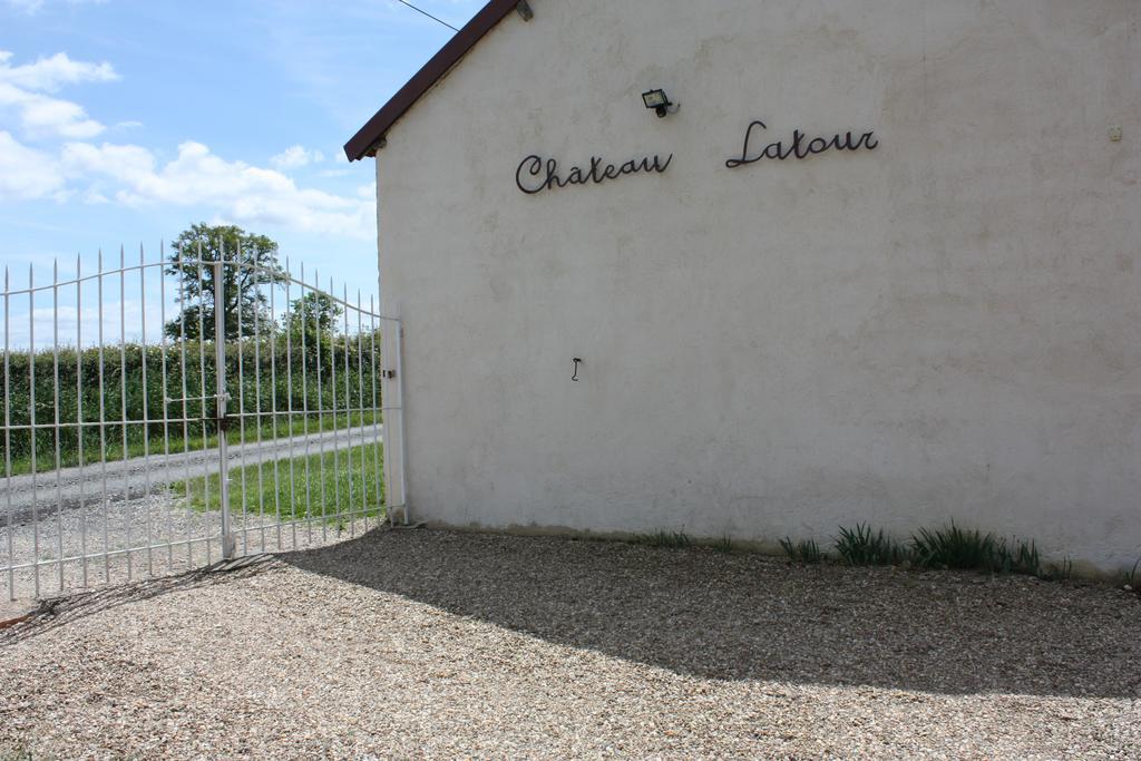 Château Latour Fours (Nievre) Exterior foto