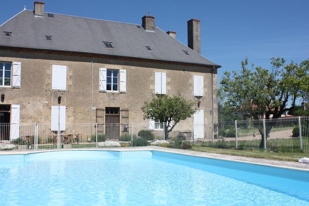 Château Latour Fours (Nievre) Exterior foto