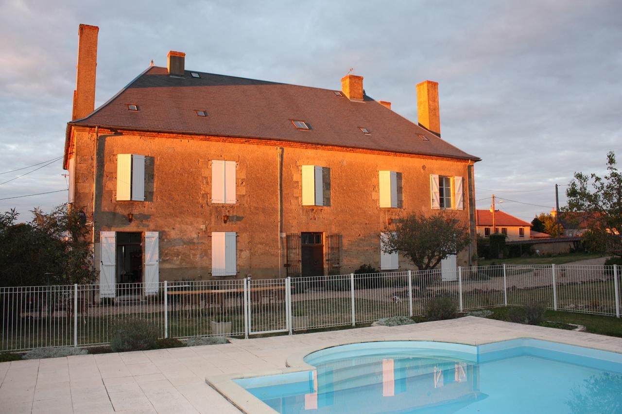 Château Latour Fours (Nievre) Exterior foto